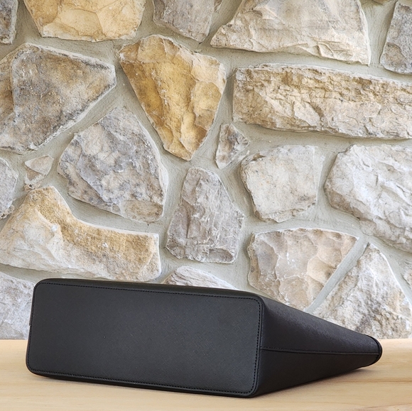 Michael Kors Jet Set MD Carryall Tote Black - Picture 4 of 8